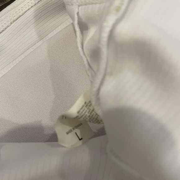 White strappy bikini - Picture 3 of 3